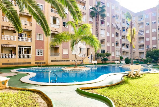 Tweedehands - Appartement / flat -
Torrevieja - Costa Blanca