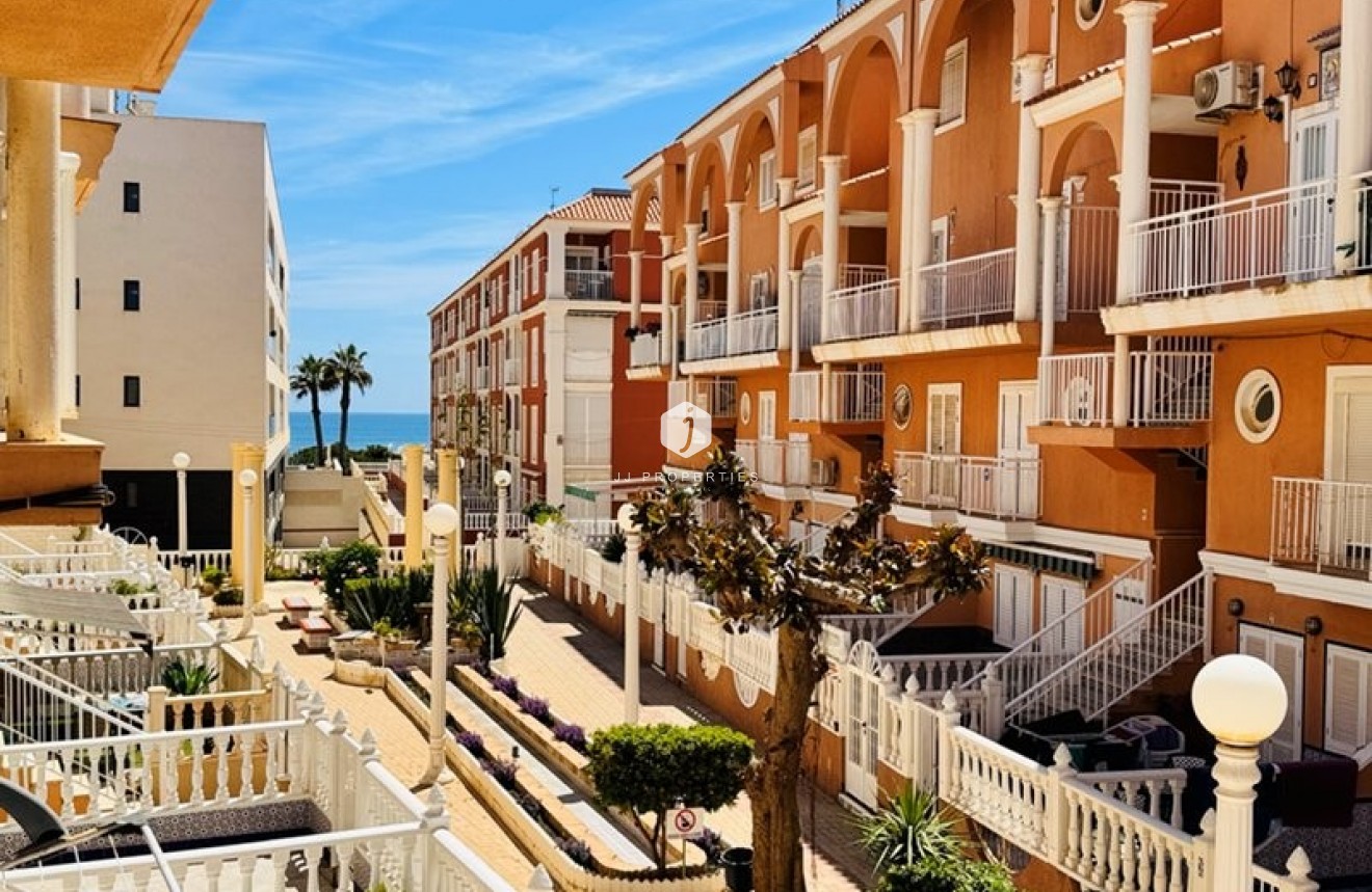 Tweedehands - Chalet -
La Mata - Costa Blanca