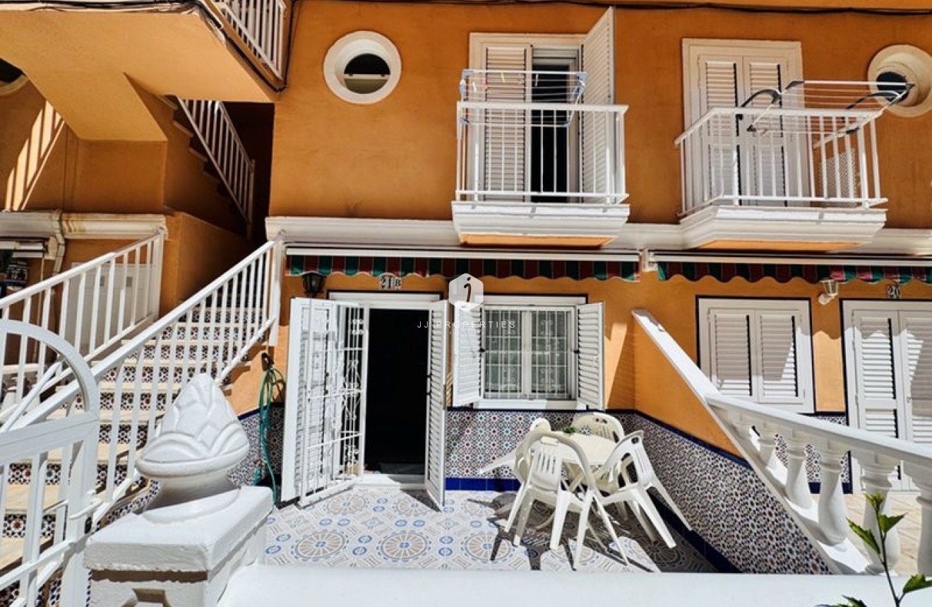 Tweedehands - Chalet -
La Mata - Costa Blanca