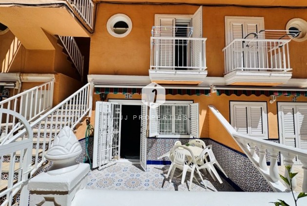 Tweedehands - Chalet -
La Mata - Costa Blanca