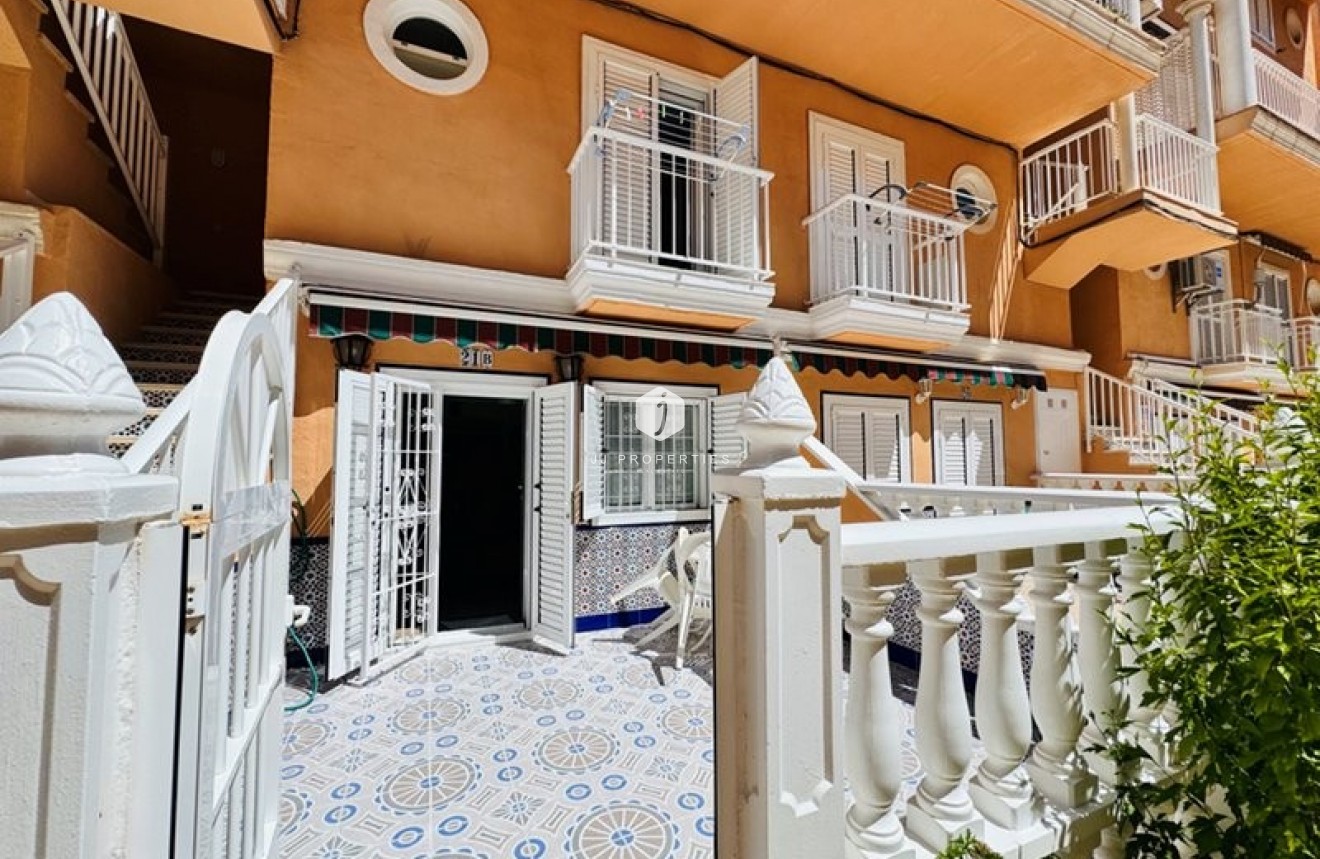 Tweedehands - Chalet -
La Mata - Costa Blanca