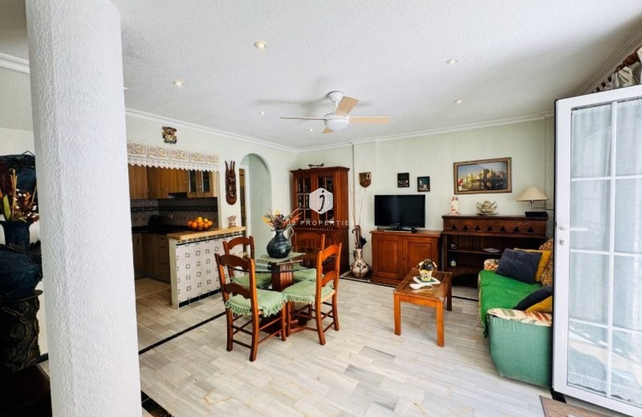 Tweedehands - Chalet -
La Mata - Costa Blanca