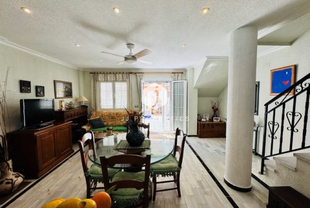 Tweedehands - Chalet -
La Mata - Costa Blanca