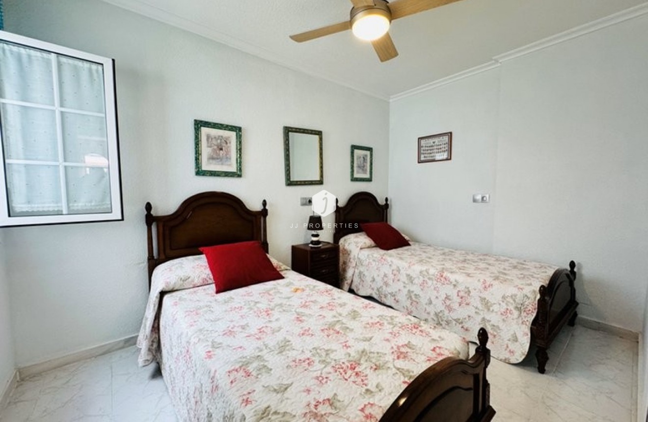 Tweedehands - Chalet -
La Mata - Costa Blanca