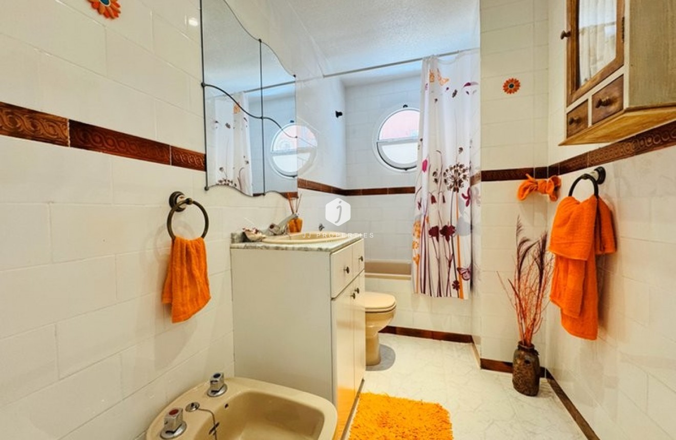 Tweedehands - Chalet -
La Mata - Costa Blanca