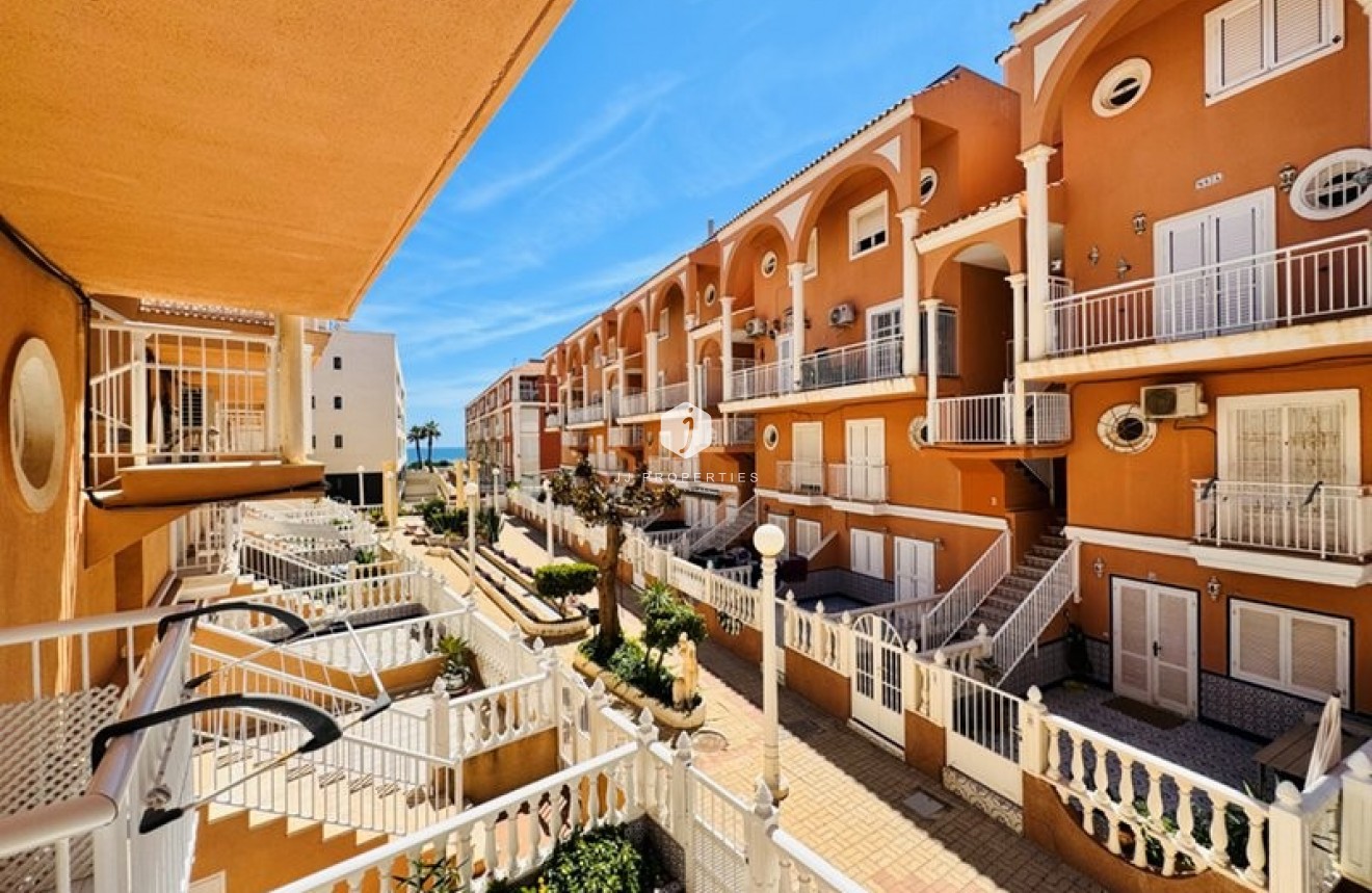 Tweedehands - Chalet -
La Mata - Costa Blanca