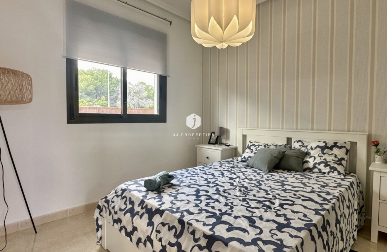 Tweedehands - Chalet -
San Miguel de Salinas - Inland