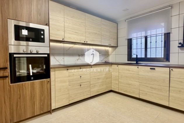 Tweedehands - Chalet -
San Miguel de Salinas - Inland