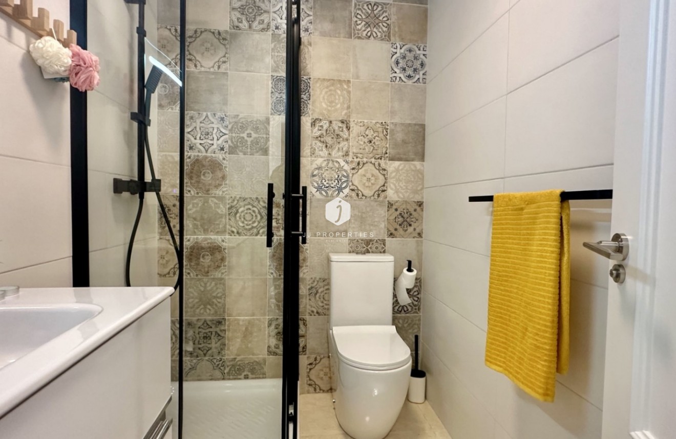 Tweedehands - Chalet -
San Miguel de Salinas - Inland