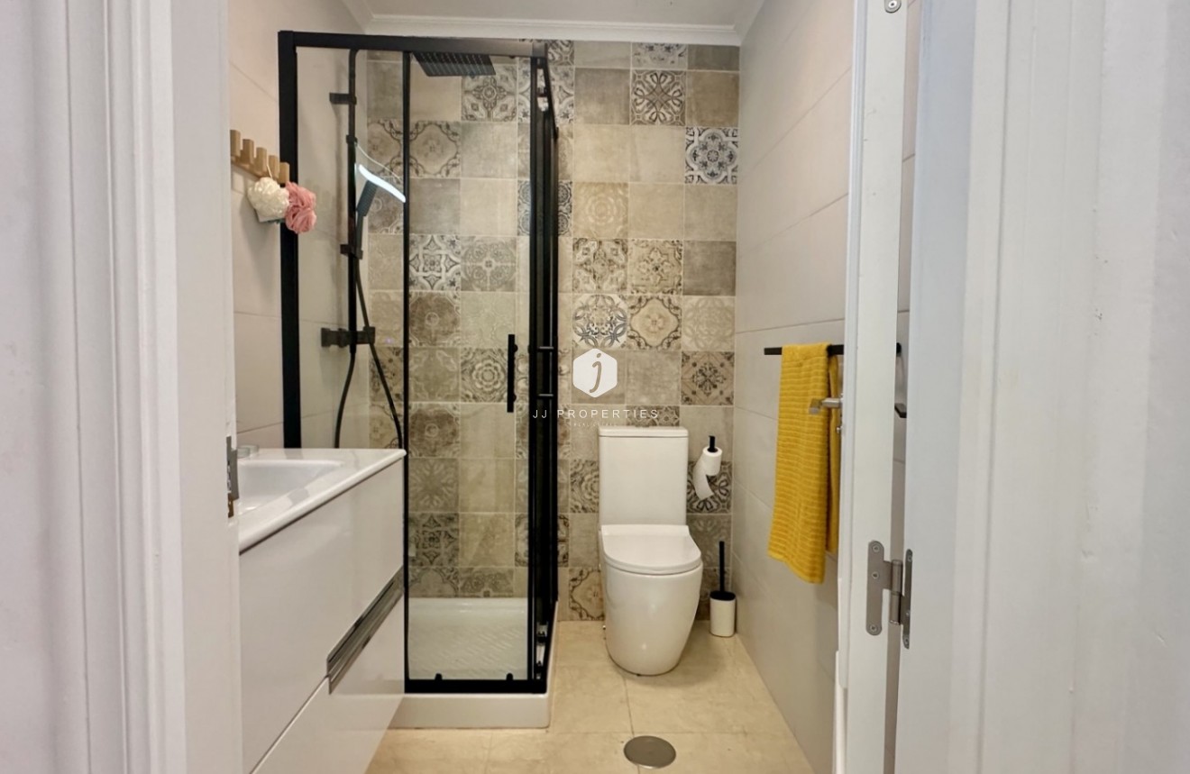 Tweedehands - Chalet -
San Miguel de Salinas - Inland