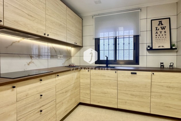 Tweedehands - Chalet -
San Miguel de Salinas - Inland