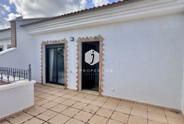 Tweedehands - Chalet -
San Miguel de Salinas - Inland