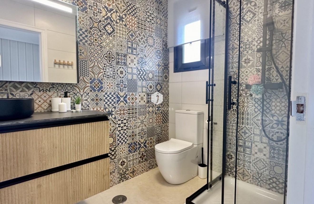 Tweedehands - Chalet -
San Miguel de Salinas - Inland