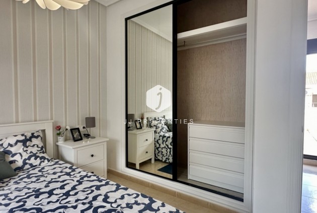 Tweedehands - Chalet -
San Miguel de Salinas - Inland