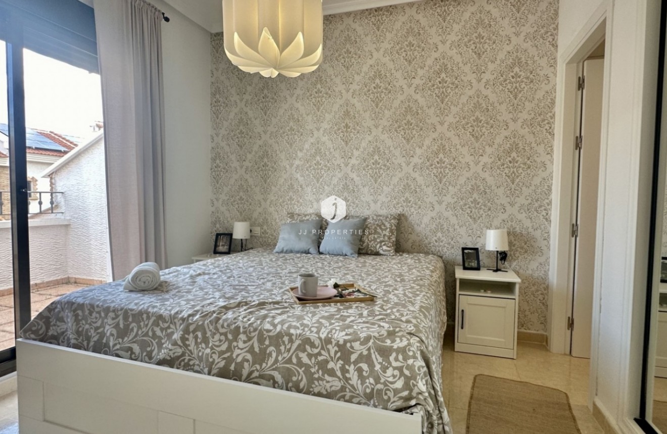 Tweedehands - Chalet -
San Miguel de Salinas - Inland