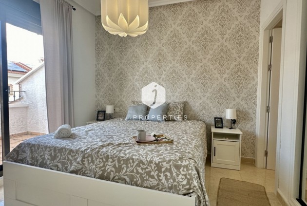 Tweedehands - Chalet -
San Miguel de Salinas - Inland