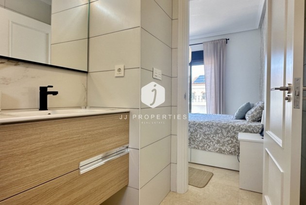 Tweedehands - Chalet -
San Miguel de Salinas - Inland