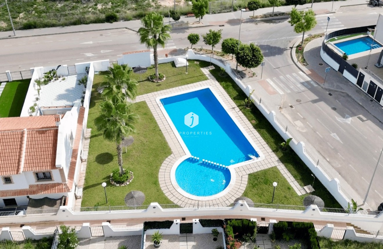 Tweedehands - Chalet -
San Miguel de Salinas - Inland