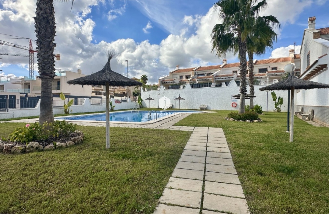 Tweedehands - Chalet -
San Miguel de Salinas - Inland