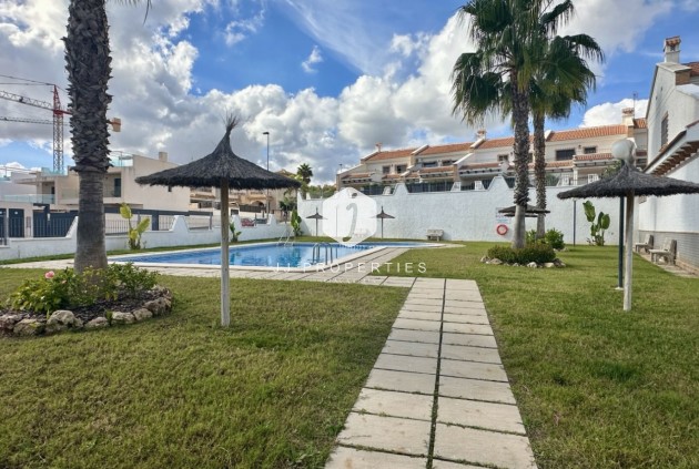 Tweedehands - Chalet -
San Miguel de Salinas - Inland