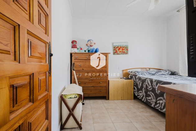 D'occasion - Villa -
Torrevieja - Costa Blanca