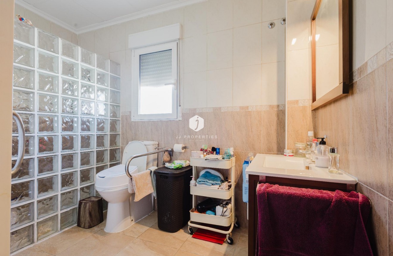 D'occasion - Villa -
Torrevieja - Costa Blanca