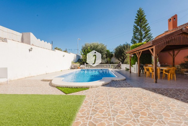 D'occasion - Villa -
Torrevieja - Costa Blanca