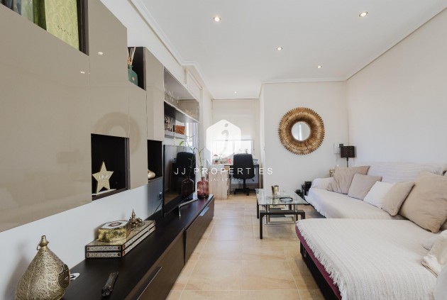 D'occasion - Villa -
Torrevieja - Costa Blanca