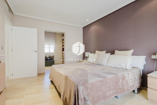 D'occasion - Villa -
Torrevieja - Costa Blanca