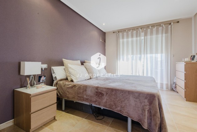 D'occasion - Villa -
Torrevieja - Costa Blanca