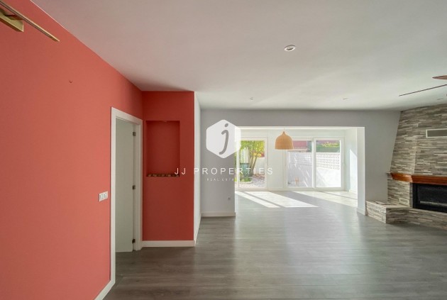 D'occasion - Villa -
Torrevieja - Costa Blanca