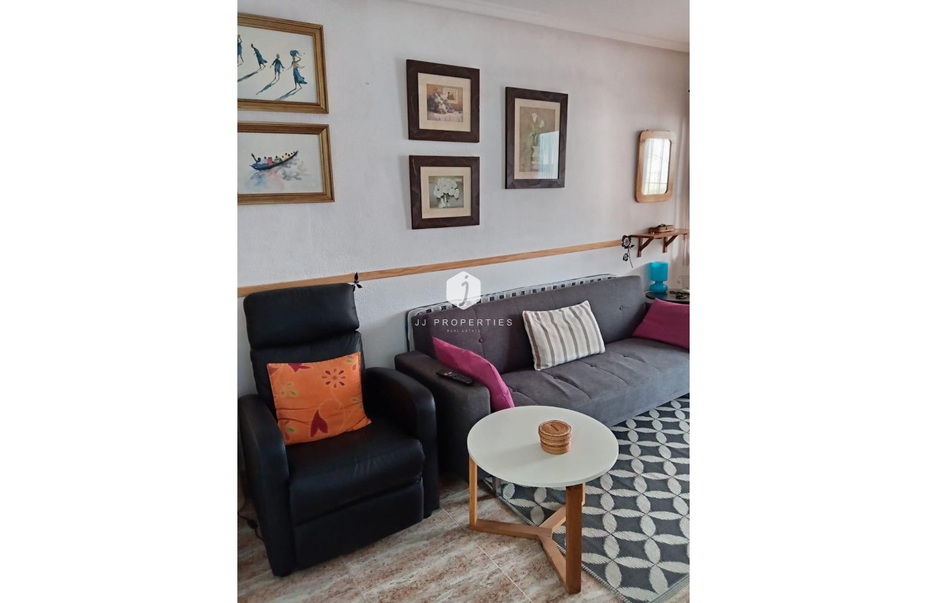 D'occasion - Chalet -
Torrevieja - Costa Blanca