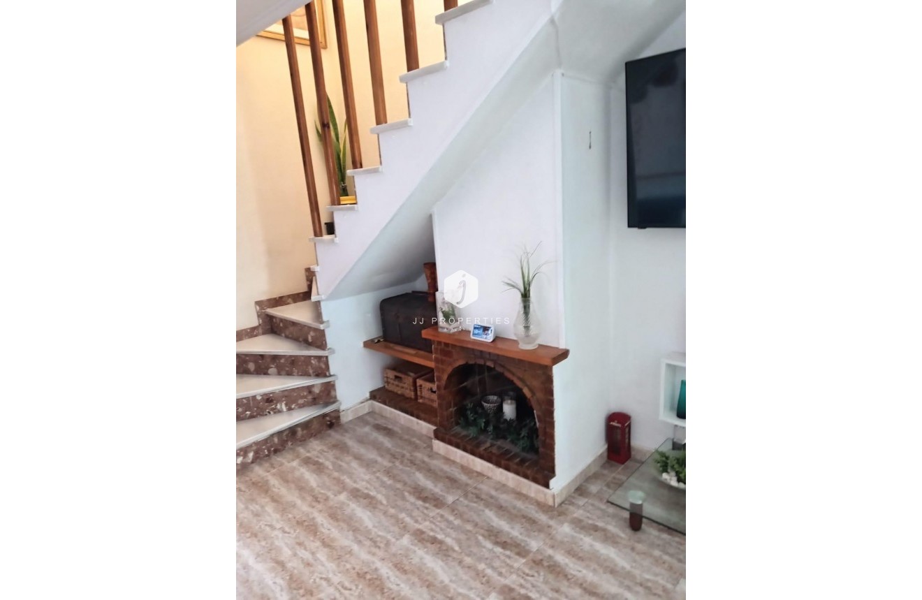 D'occasion - Chalet -
Torrevieja - Costa Blanca