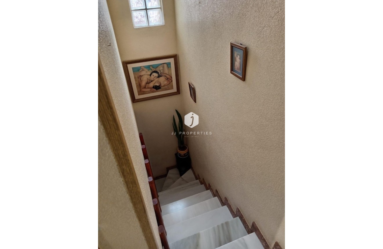 D'occasion - Chalet -
Torrevieja - Costa Blanca