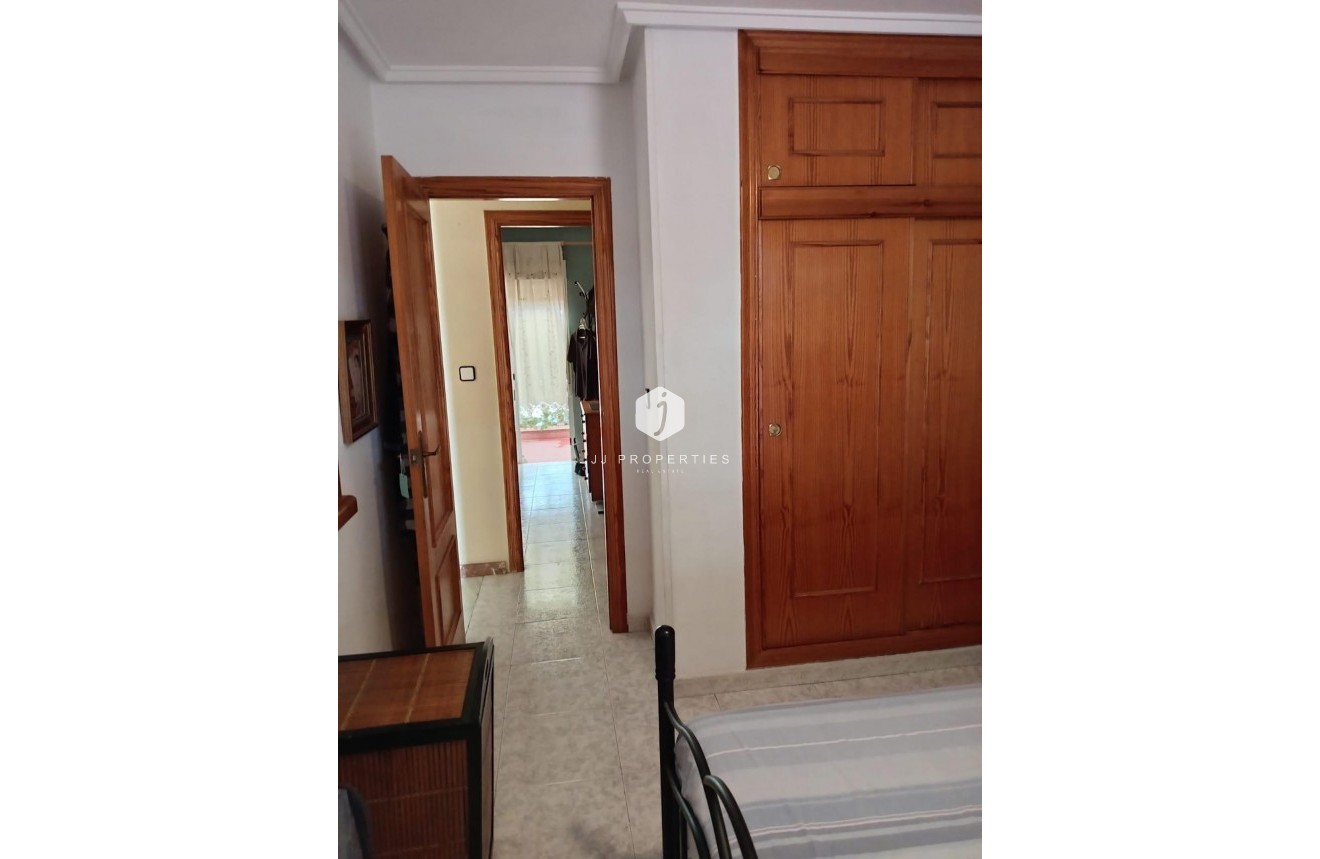 D'occasion - Chalet -
Torrevieja - Costa Blanca