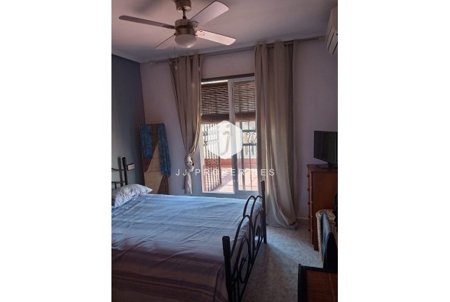 D'occasion - Chalet -
Torrevieja - Costa Blanca