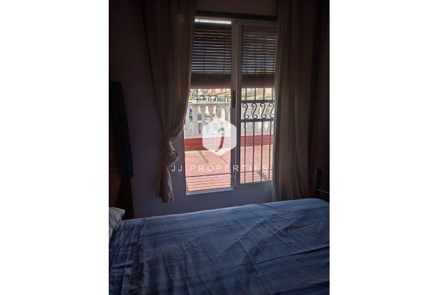 D'occasion - Chalet -
Torrevieja - Costa Blanca