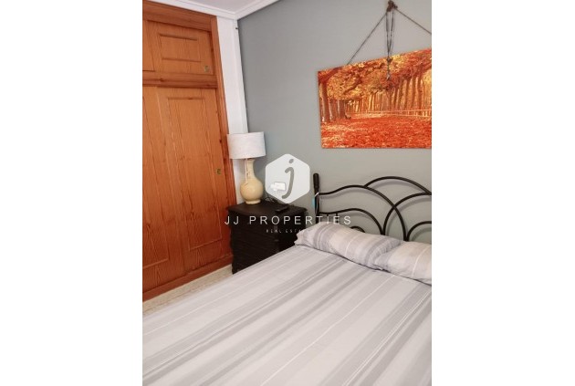 D'occasion - Chalet -
Torrevieja - Costa Blanca