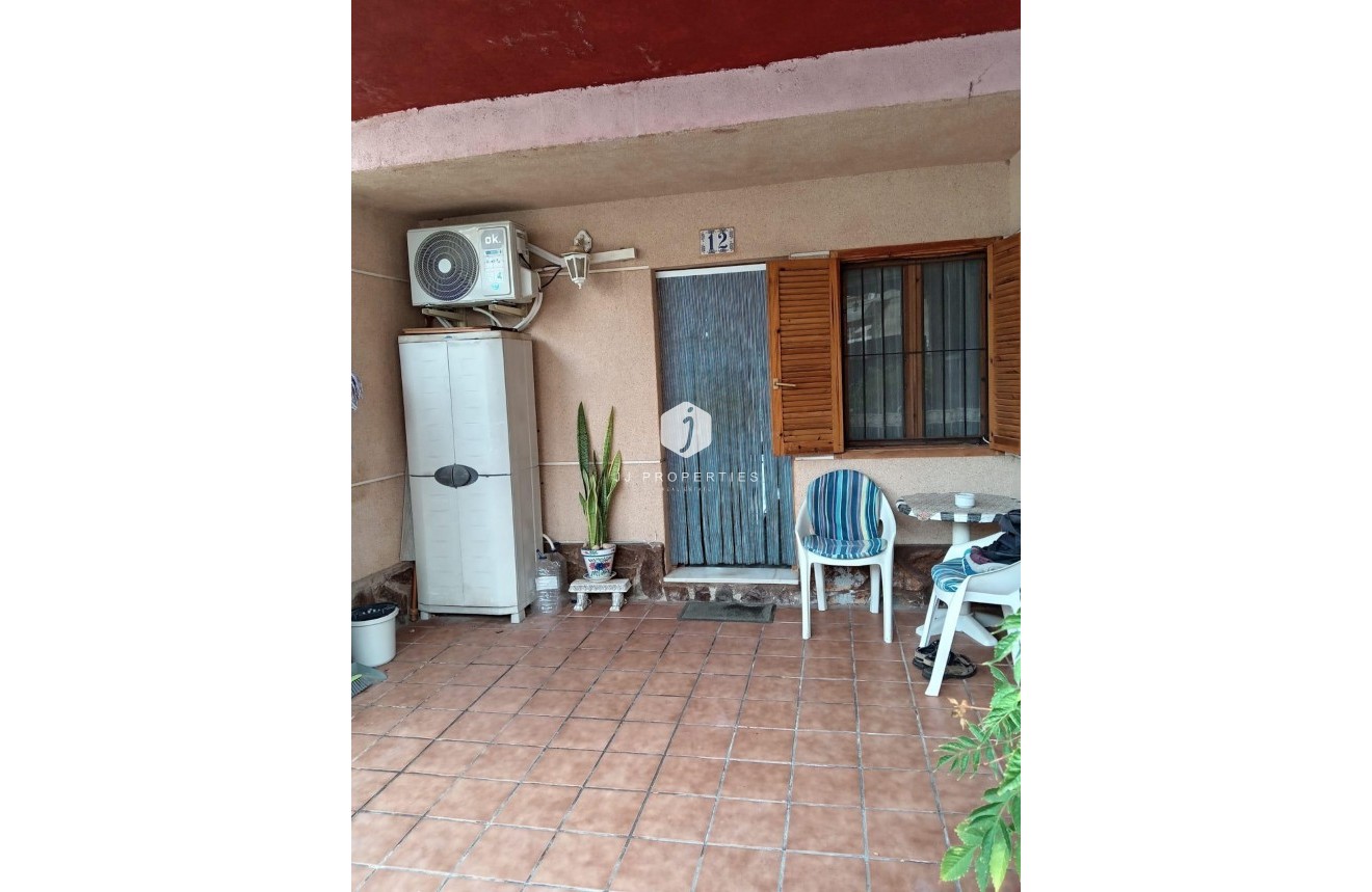 D'occasion - Chalet -
Torrevieja - Costa Blanca