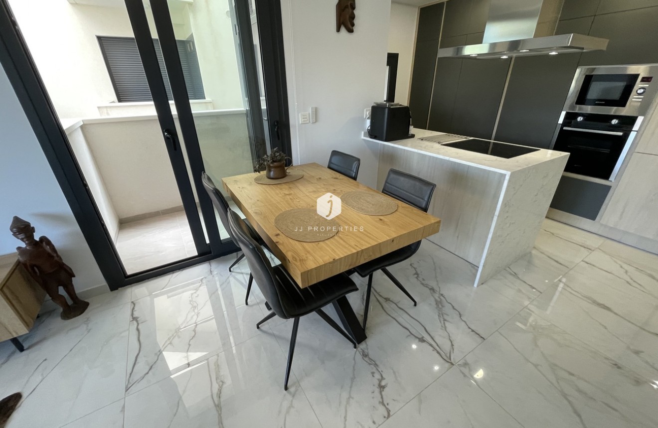 Tweedehands - Appartement / flat -
Los Altos - Costa Blanca