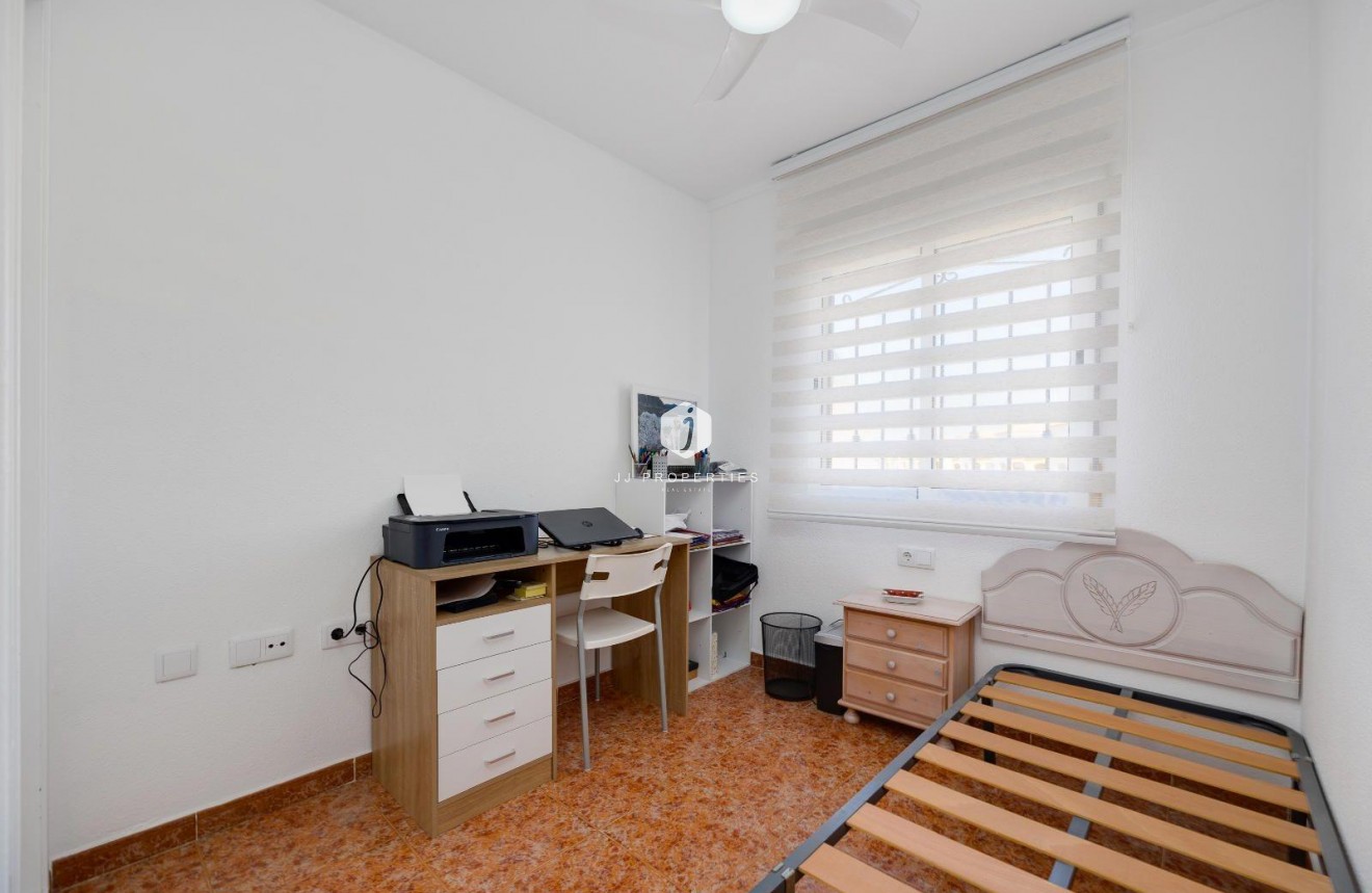 Segunda mano - Bungalow -
Orihuela Costa - Los Altos