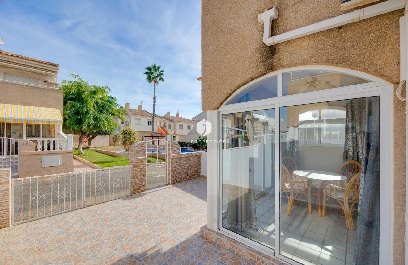 D'occasion - Bungalow -
Torrevieja - Aguas Nuevas 2