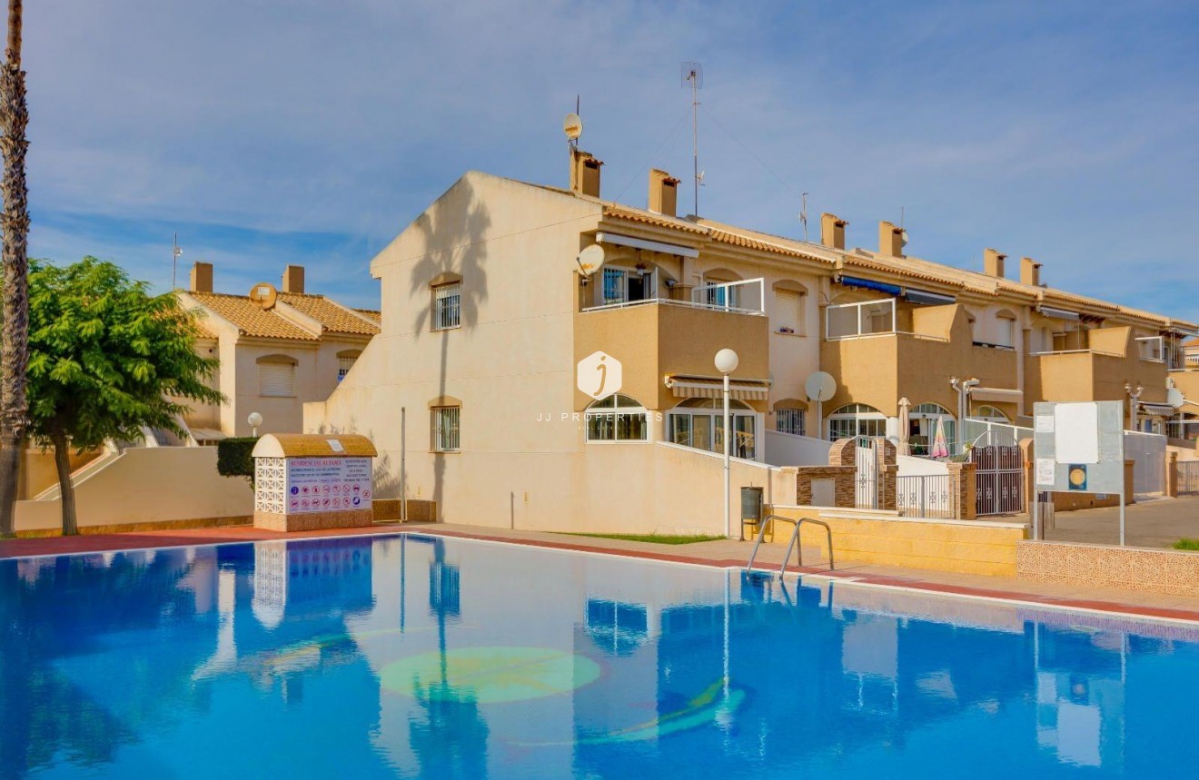 D'occasion - Bungalow -
Torrevieja - Aguas Nuevas 2