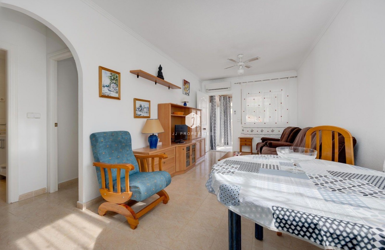 D'occasion - Bungalow -
Torrevieja - Aguas Nuevas 2