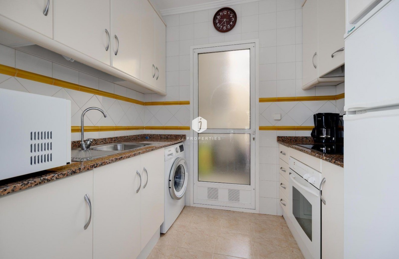 D'occasion - Bungalow -
Torrevieja - Aguas Nuevas 2