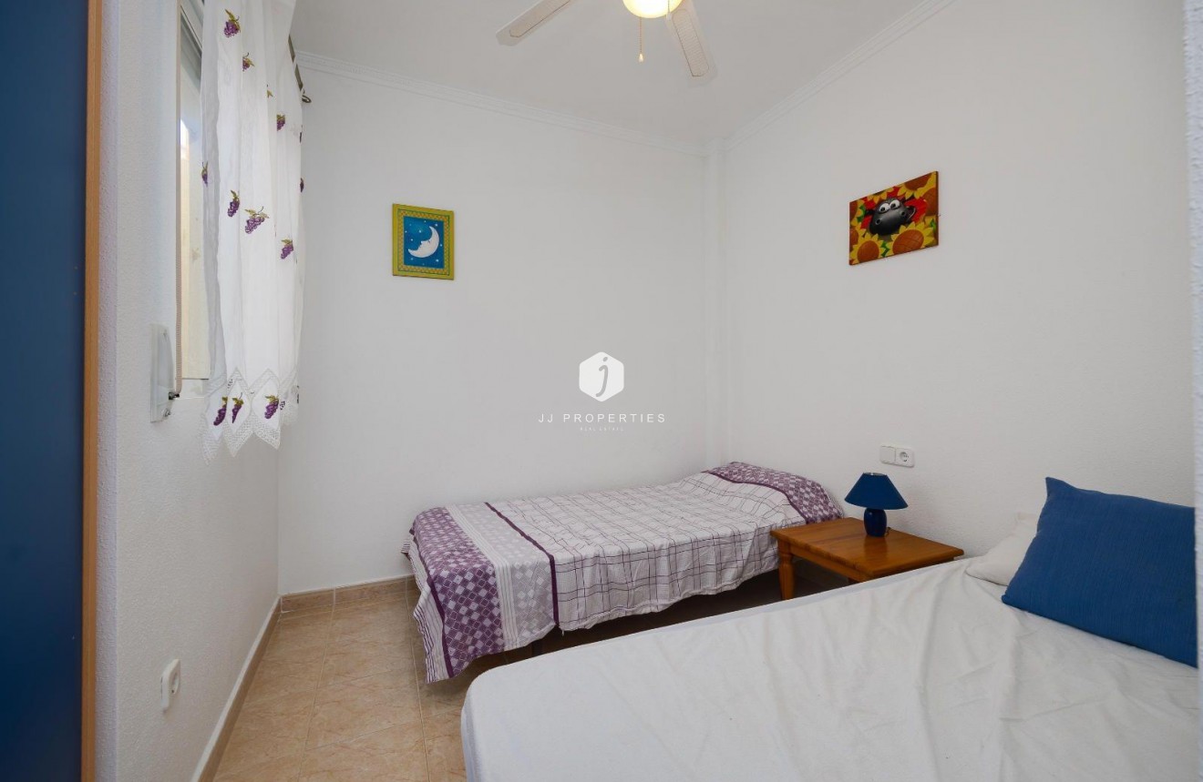 D'occasion - Bungalow -
Torrevieja - Aguas Nuevas 2