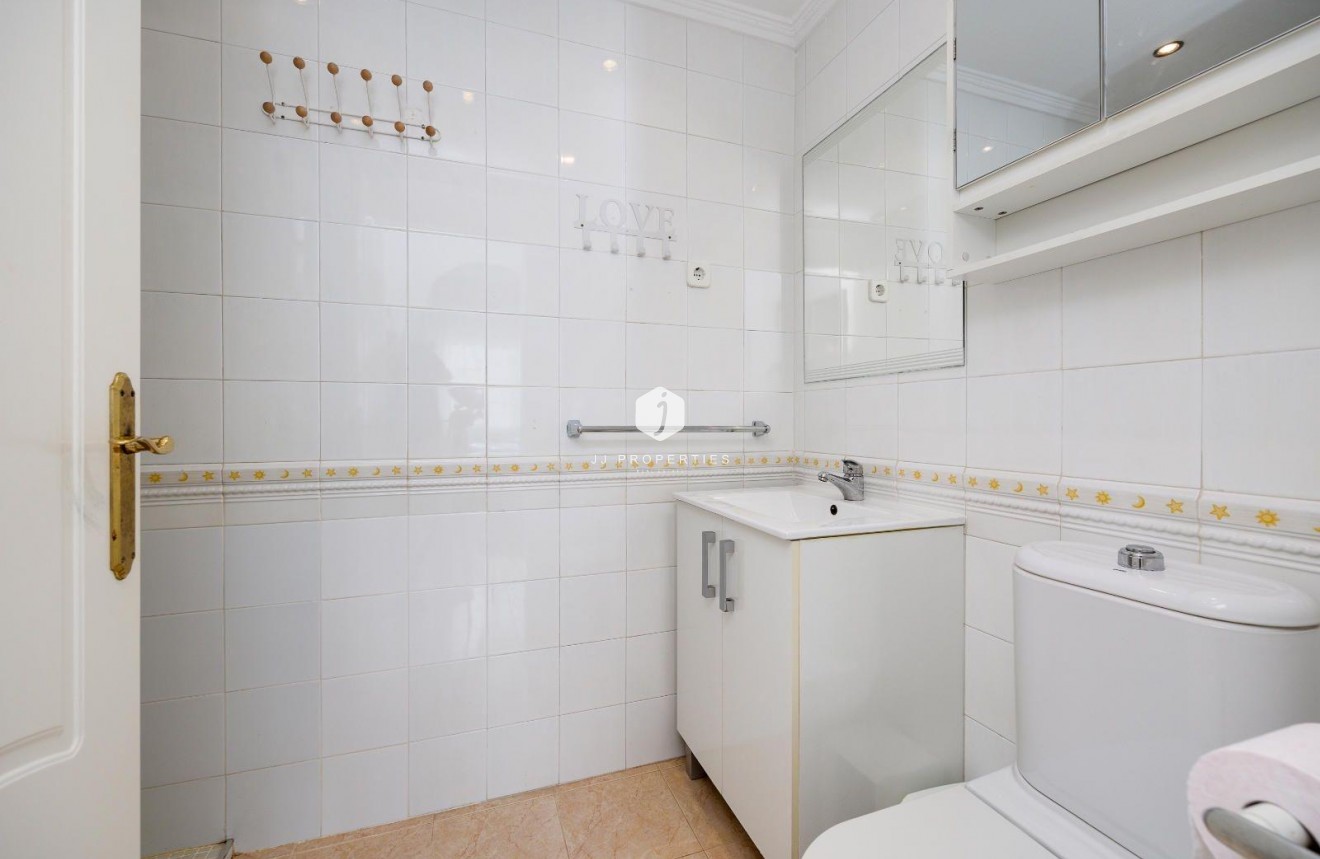 D'occasion - Bungalow -
Torrevieja - Aguas Nuevas 2