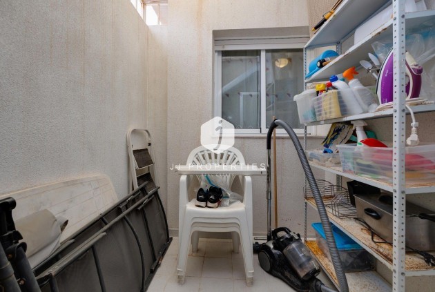 D'occasion - Bungalow -
Torrevieja - Aguas Nuevas 2