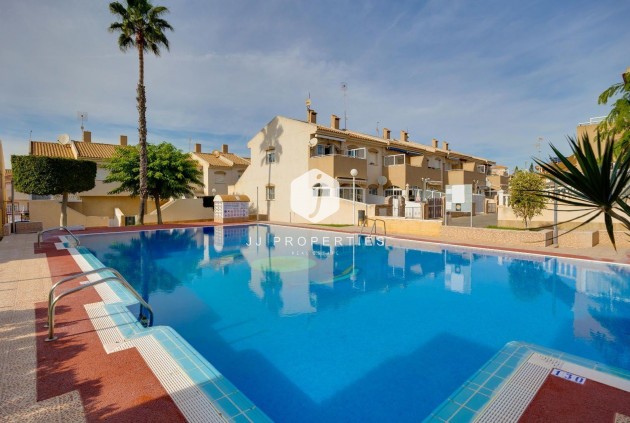 D'occasion - Bungalow -
Torrevieja - Aguas Nuevas 2