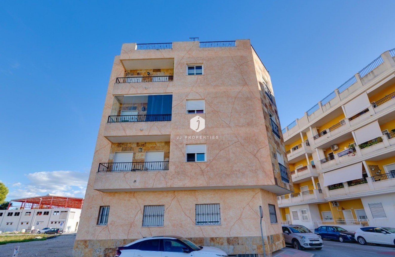 Resale - Penthouse -
Almoradí - Parque De La U